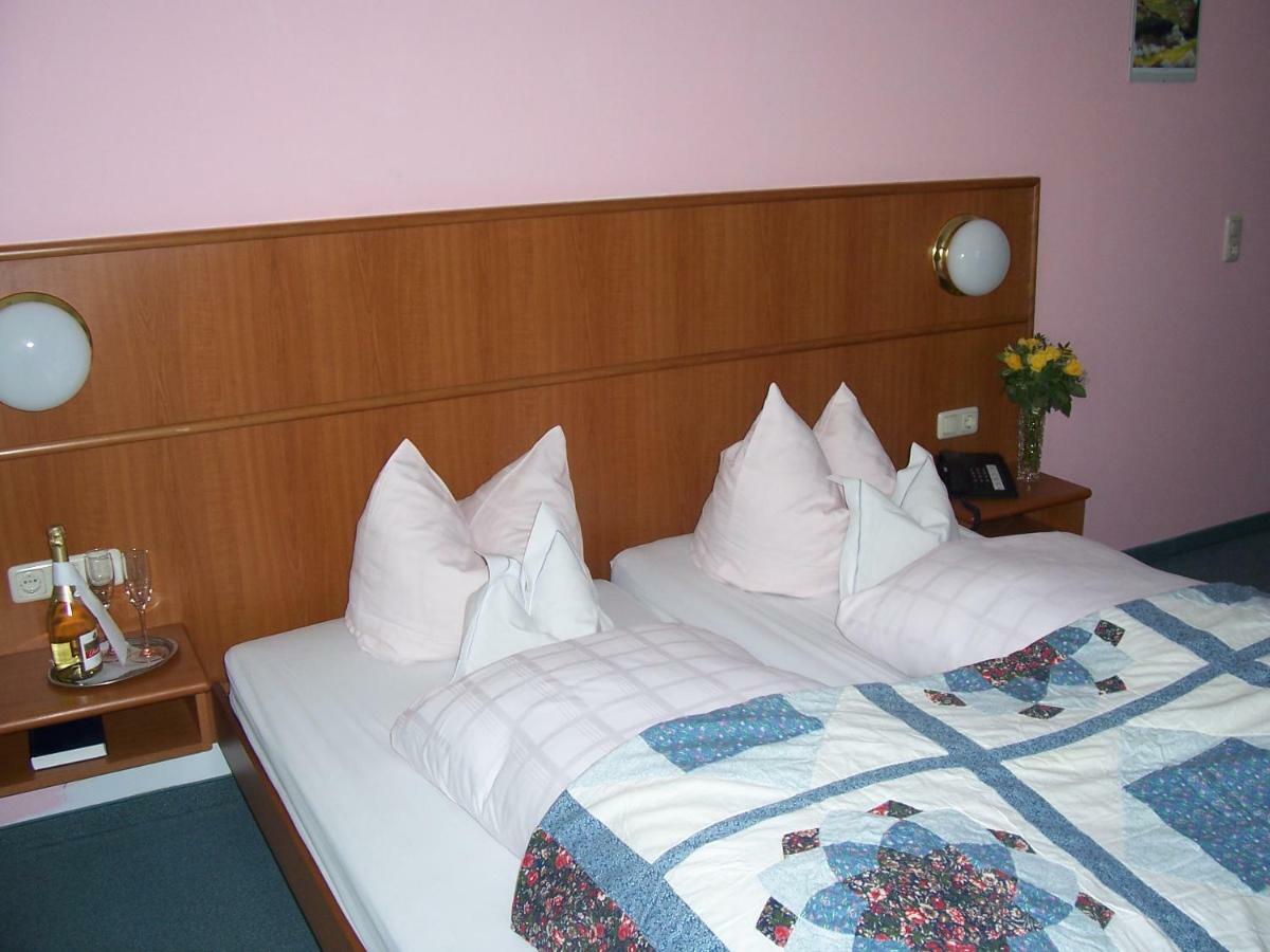 Burghotel Lichtenberg  ภายนอก รูปภาพ
